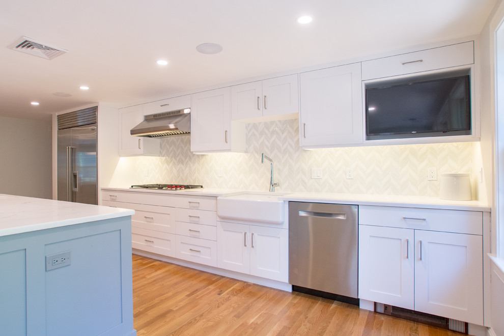 Inspiration for a transitional kitchen remodel in Boston