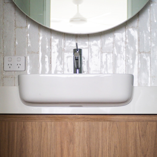 Aquarius Apartment; QLD Bathroom Gold Coast Tweed by MH