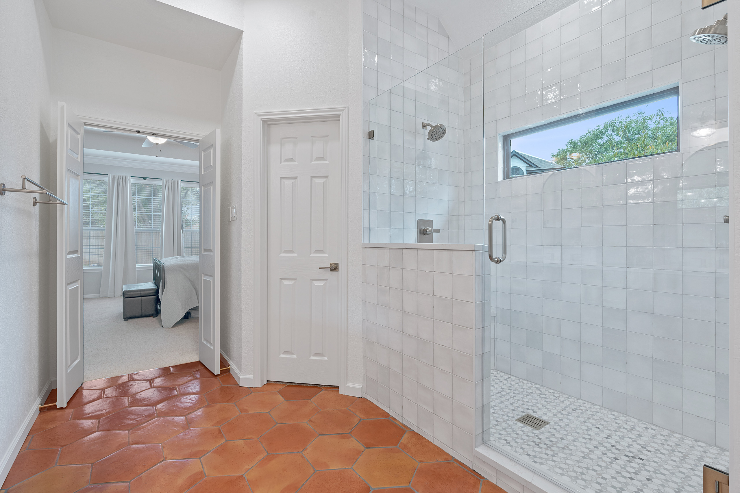 Southwestern Charm Bathroom (Circle C)