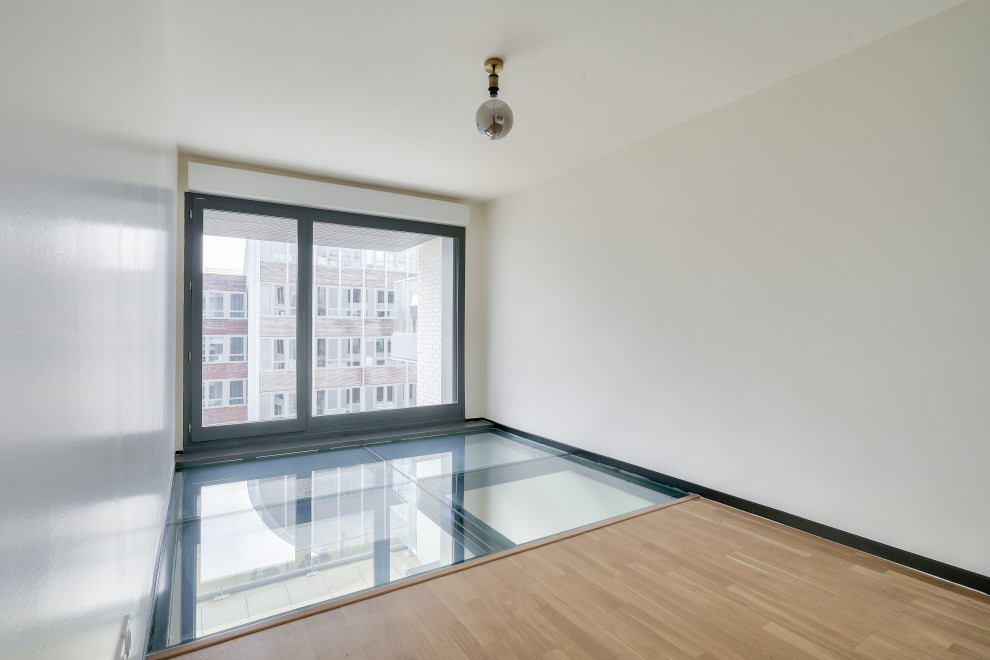 Création d'une mezzanine vitrée