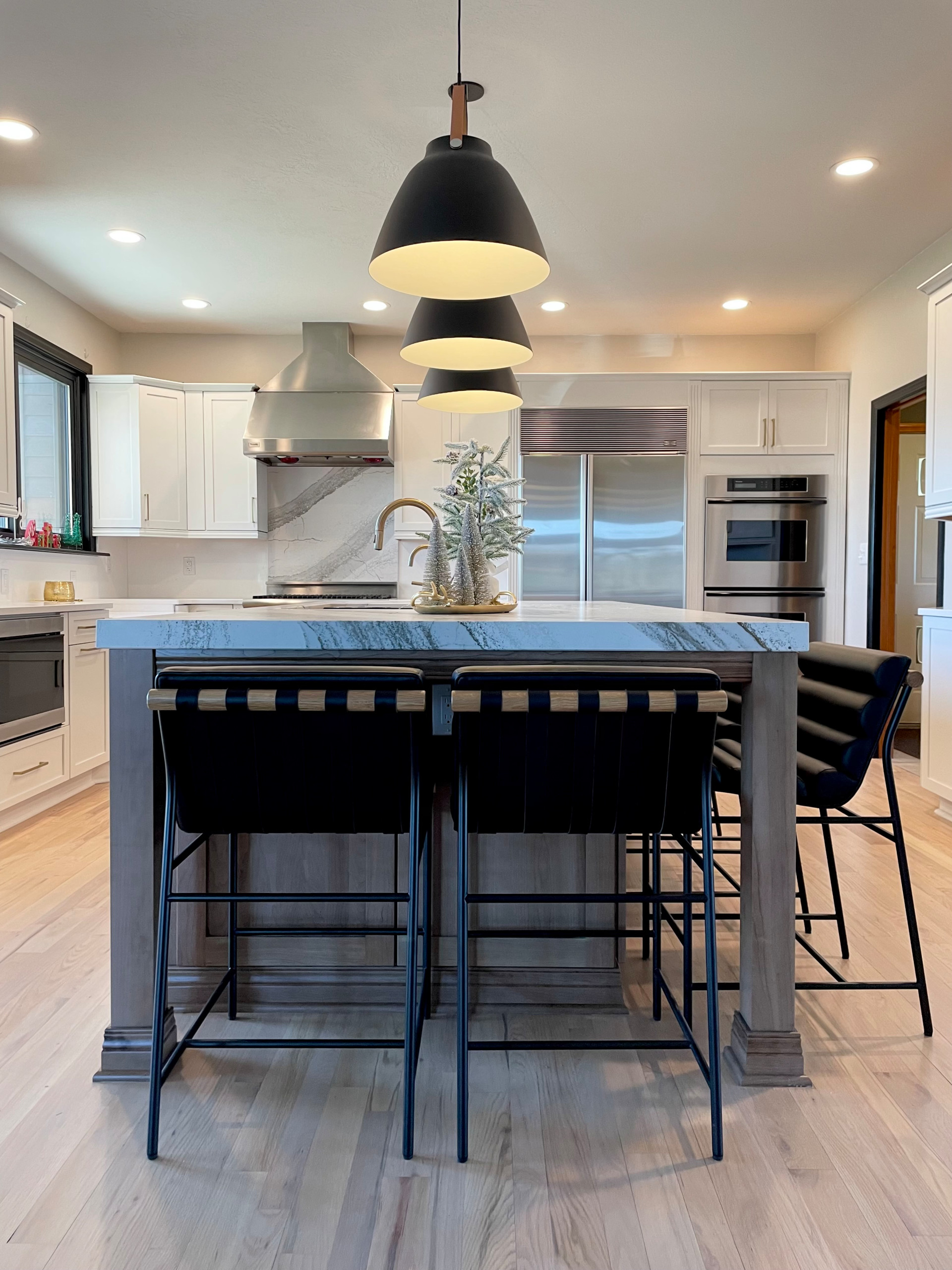 Modern Contemporary Kitchen