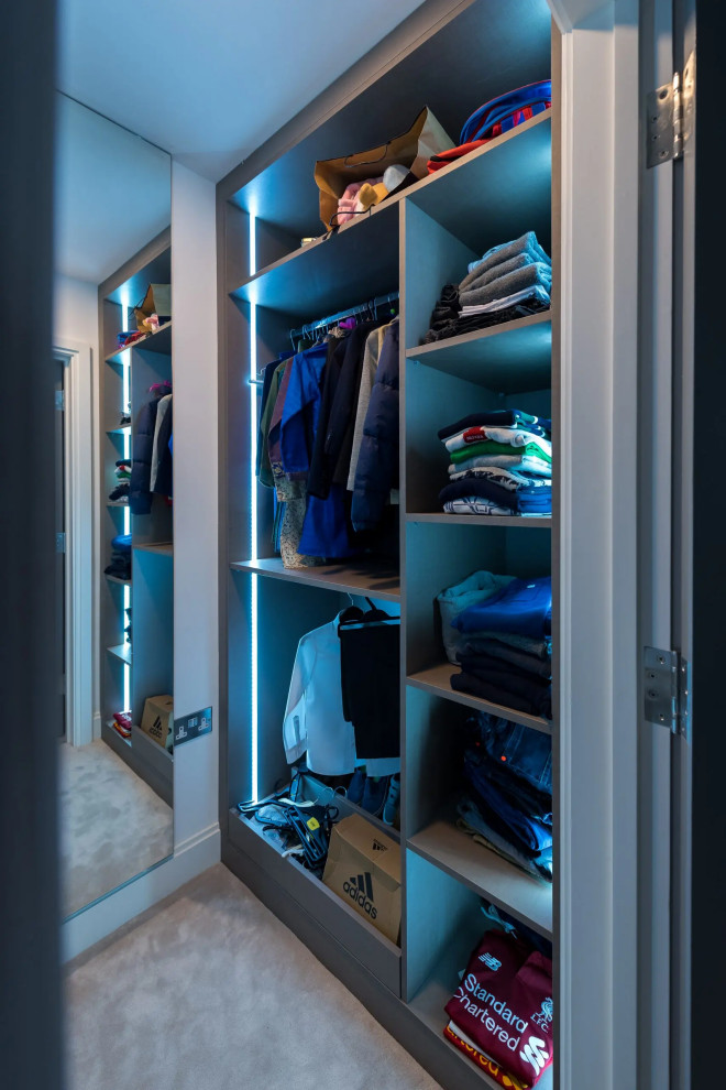Inspiration for a small contemporary wardrobe in London.