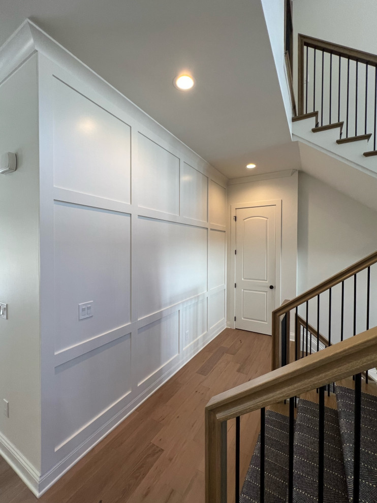 Inspiration for a transitional home design remodel in Columbus