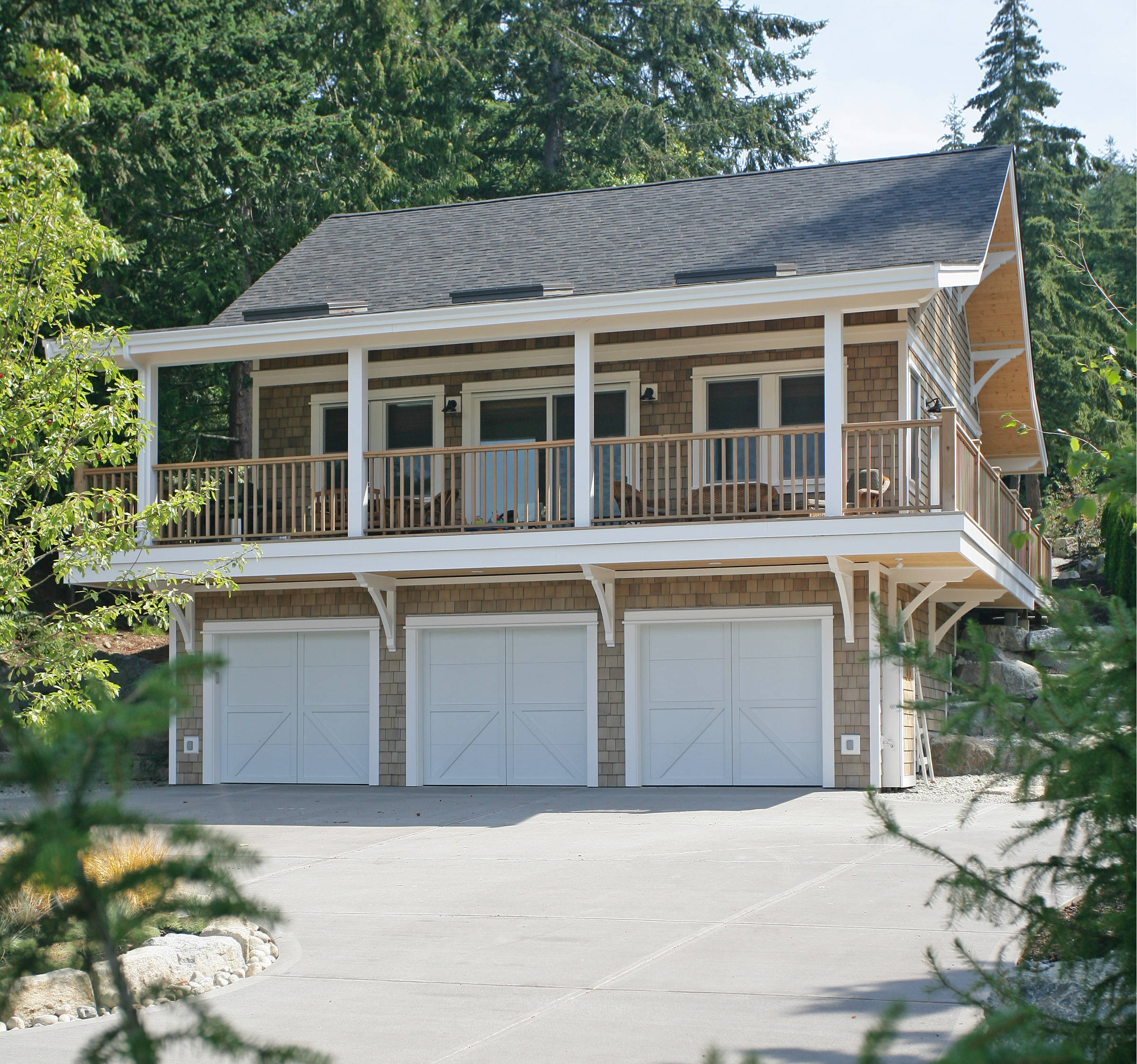 Garage Overhang - Photos \u0026 Ideas | Houzz, image size:2400x2246