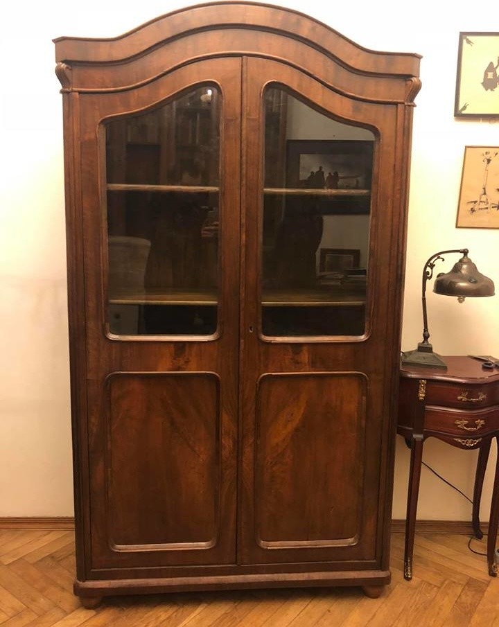 Реставрация книжного шкафа XIX века