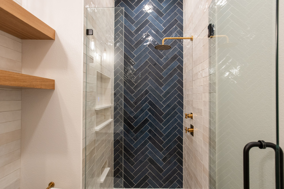 Black Alder | Guest Bath + Laundry