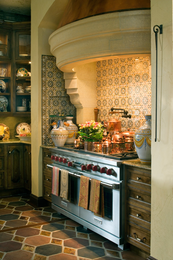 Inspiration for a traditional kitchen in Minneapolis with stainless steel appliances.
