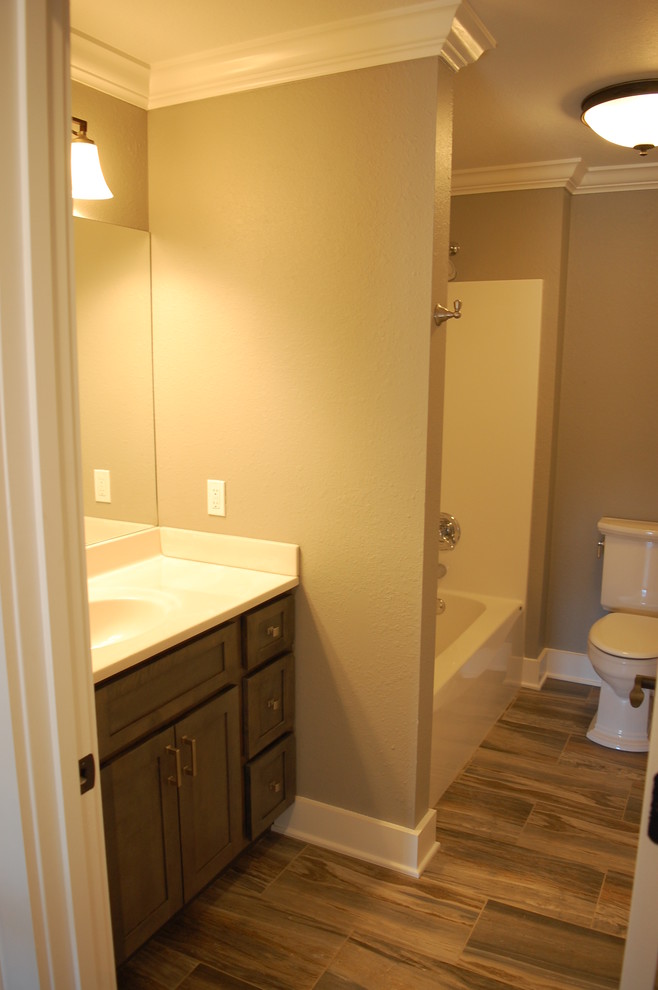 Bathroom - rustic bathroom idea