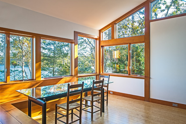 Lagoon Pond Home contemporain-salle-a-manger