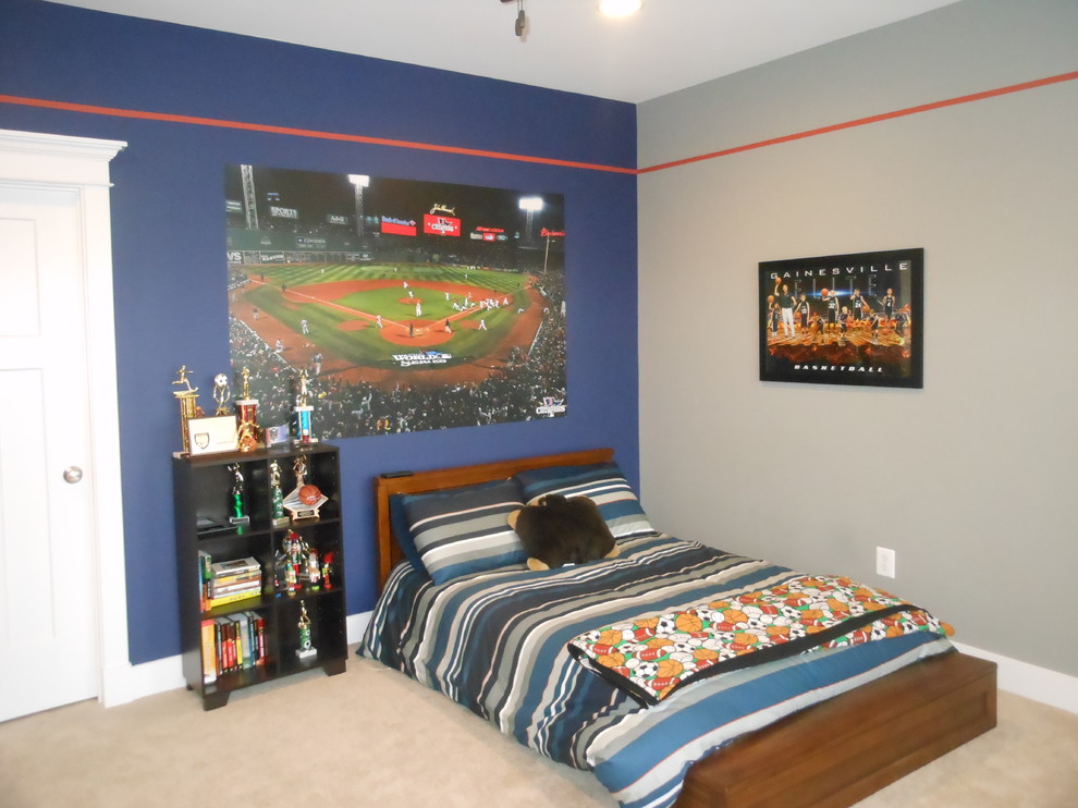 Photo of a mid-sized contemporary bedroom in DC Metro with blue walls and carpet.