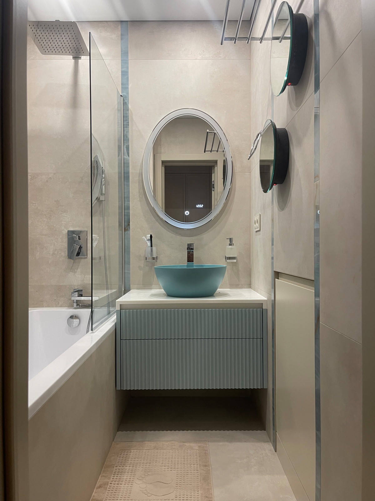 Фрунзенская набережная