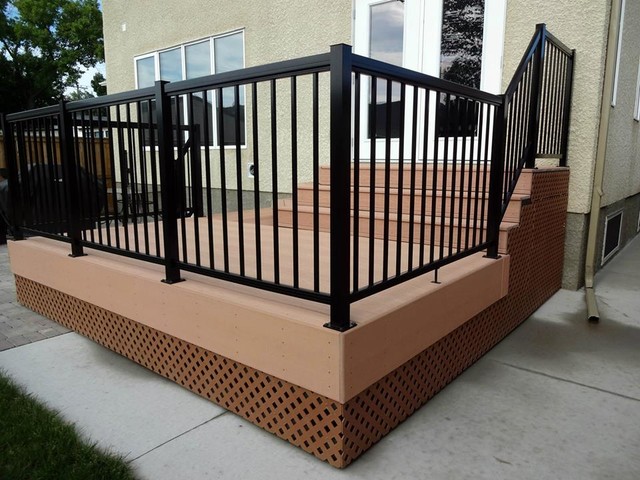 Picket Railing transitional-deck
