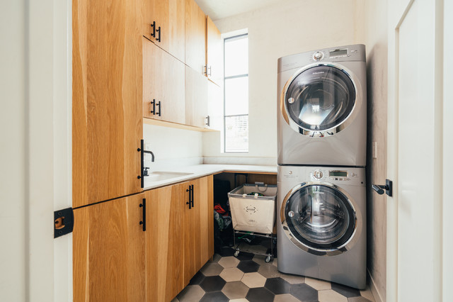 Dickson 2 coastal-utility-room