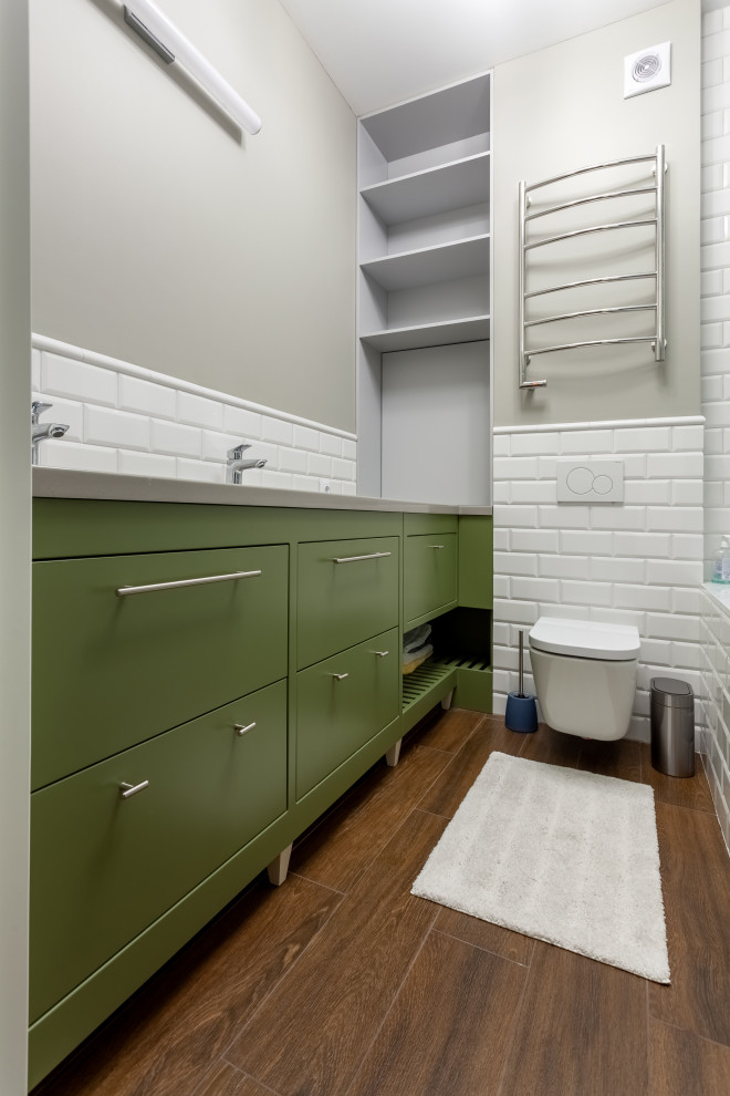 Большая угловая конструкция для ванной