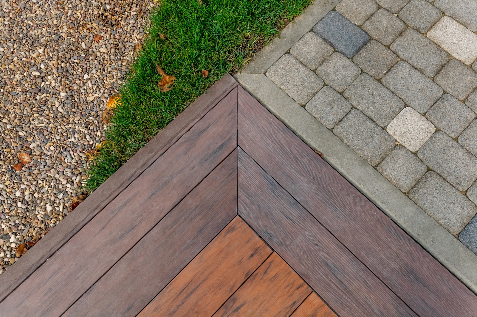 Бассейн на даче