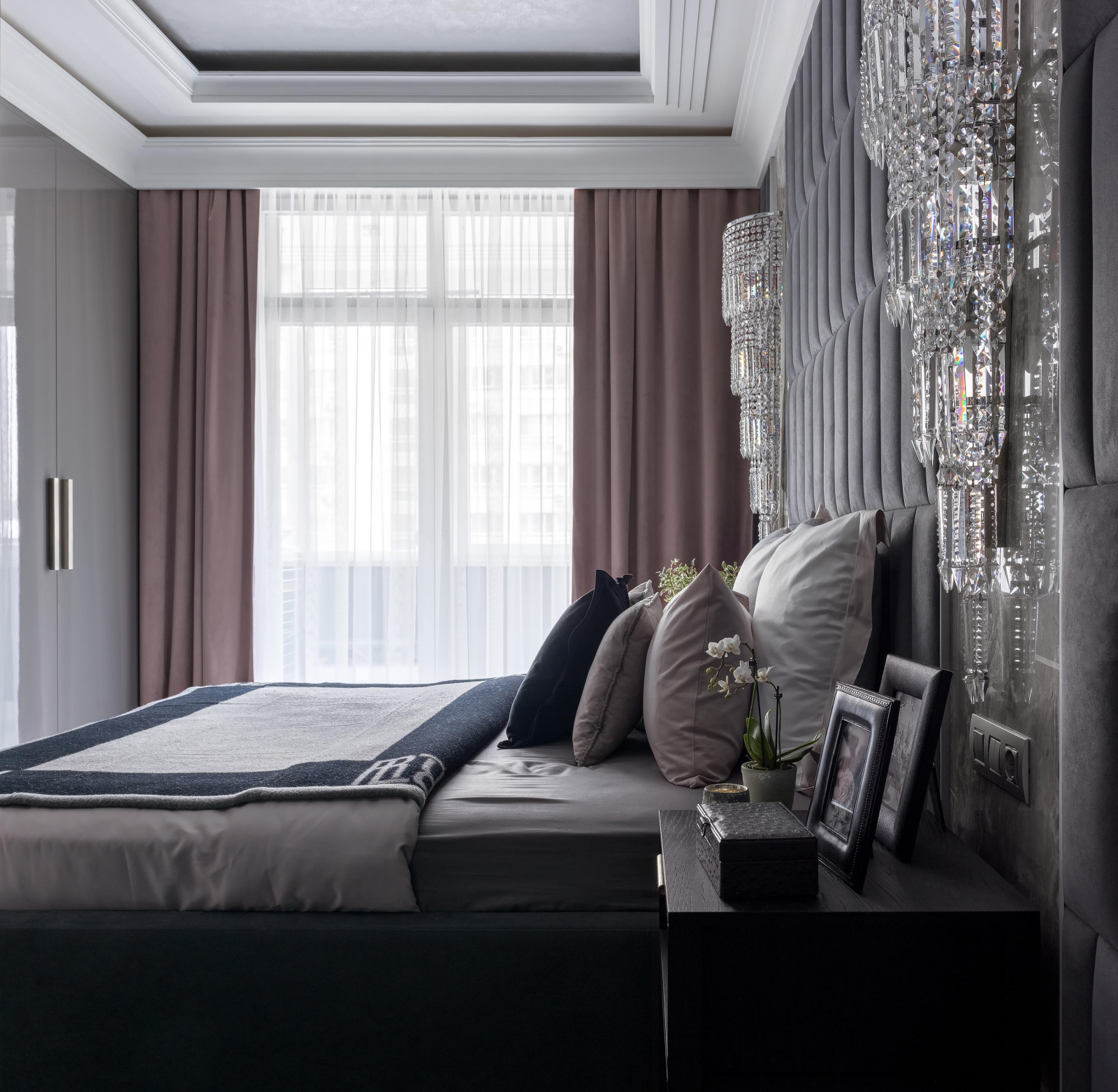 Оттенки Серого