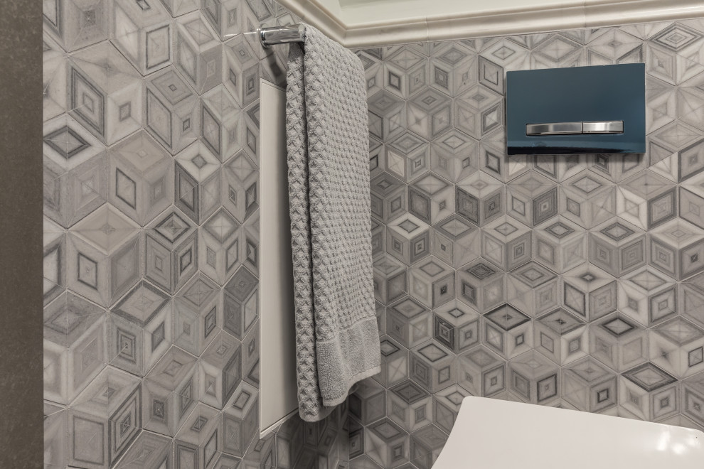 Inspiration för ett litet vintage badrum med dusch, med grå kakel och stenkakel