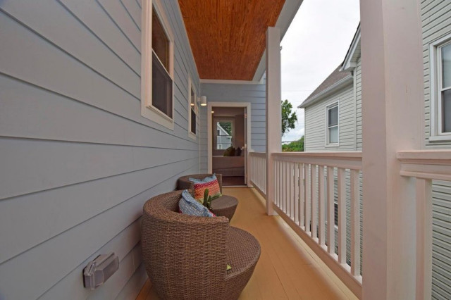 House 7 classico-balcone