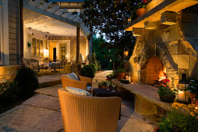 Outdoor Decks classique-terrasse-et-patio