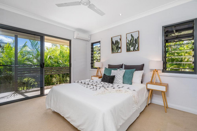 Easy, breezy in Evans Head shabby-chic-style-bedroom