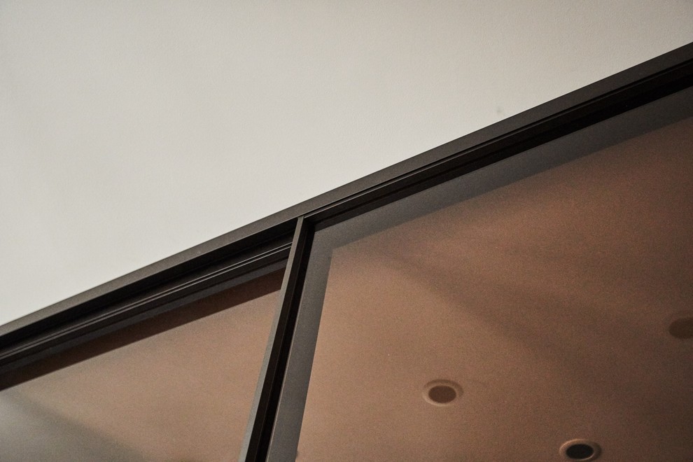 Раздвижные двери S1200 raumplus темная бронза для гардеробной