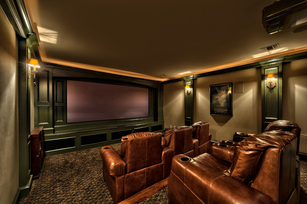 Свежая идея для дизайна: домашний кинотеатр в средиземноморском стиле - отличное фото интерьера