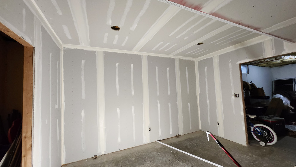 basement frame hang and finish