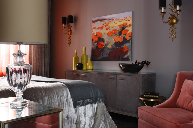 Квартира transitional-bedroom