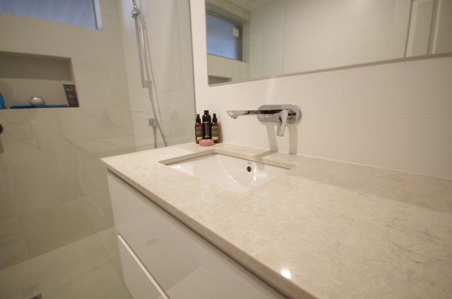 Crisp and refreshing contemporary-bathroom
