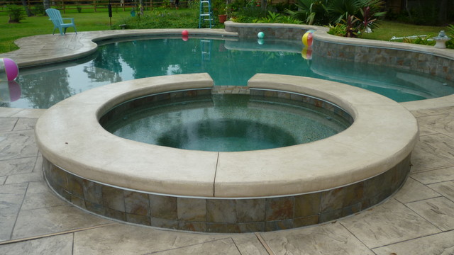 Contemporary Pools trendy-pool