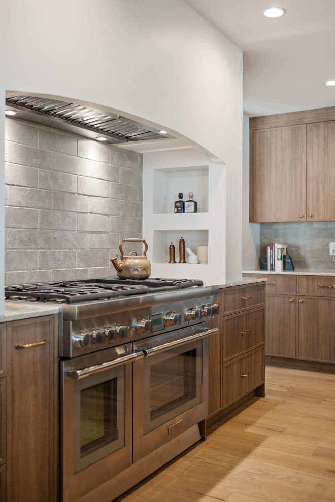 Transitional kitchen photo in Phoenix
