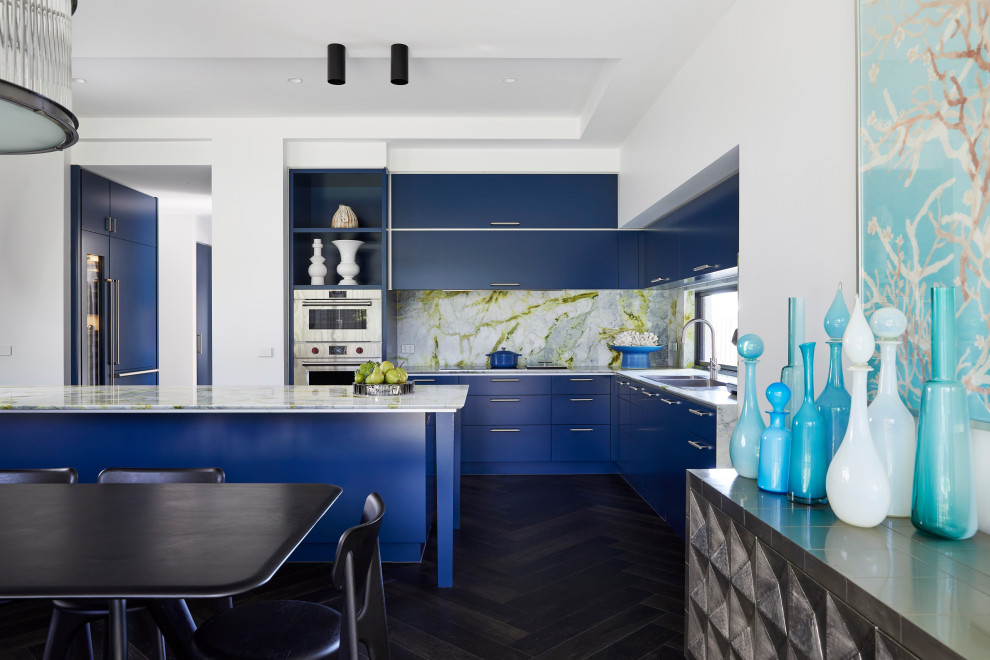 Photo of a contemporary kitchen in Melbourne.