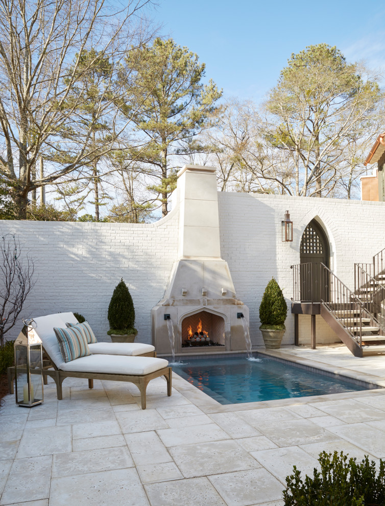 Patio - transitional patio idea in Miami