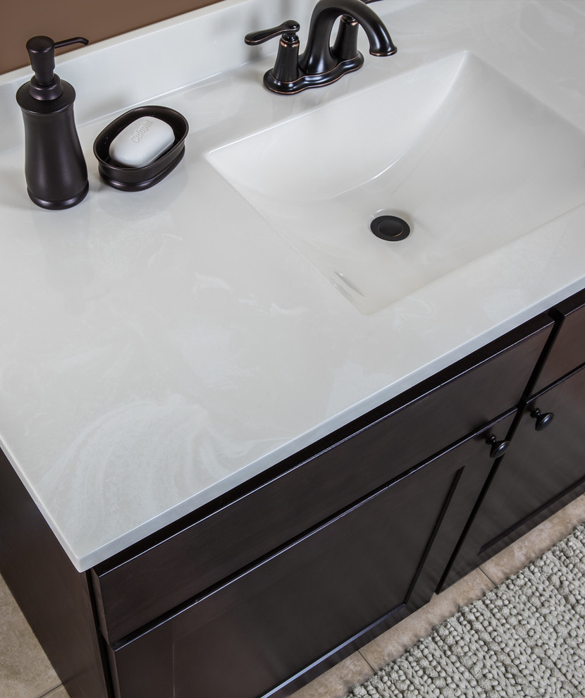 Bathroom - transitional bathroom idea