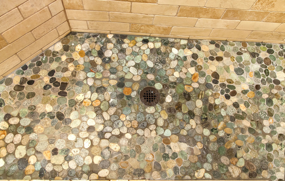 Inspiration for a transitional bathroom remodel in Phoenix