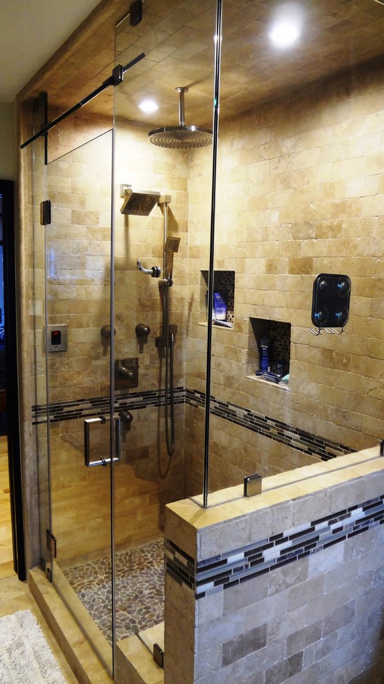 BATHROOM REMOLDING