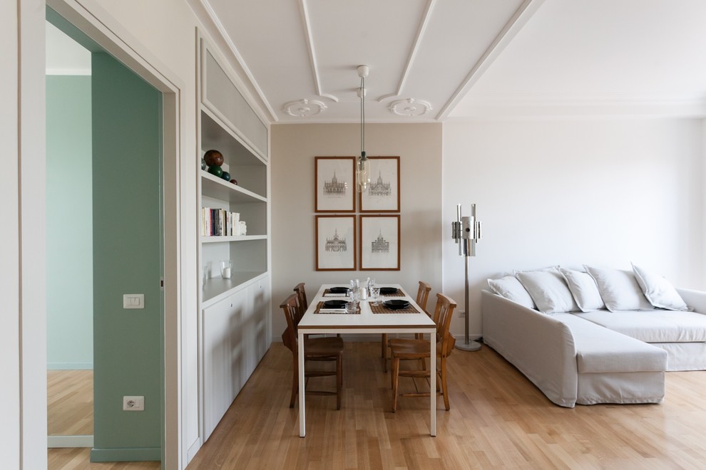 Photo of a transitional family room in Milan.