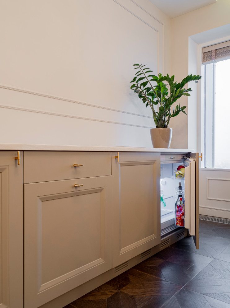 Меблировка квартиры: необычная кухня и гардеробная