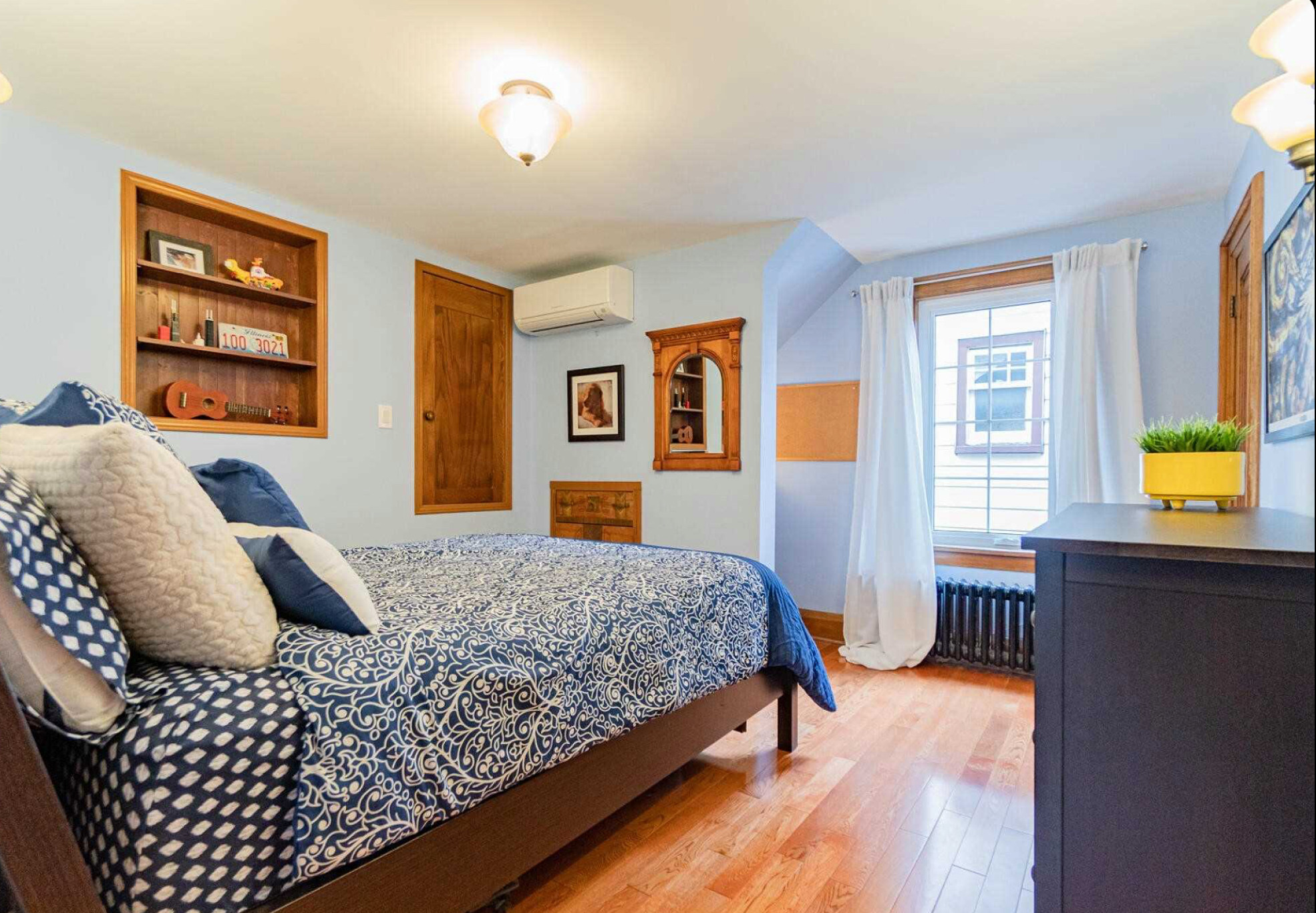 Reduced bedroom