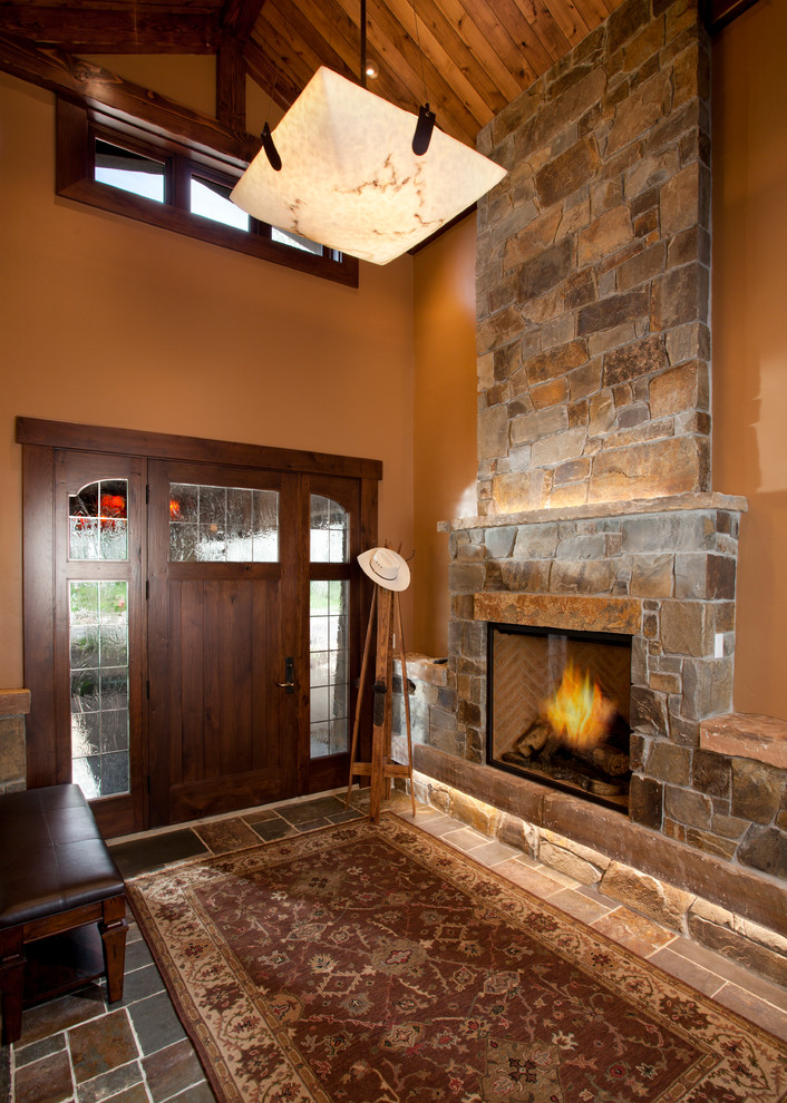 Inspiration for a traditional entryway in Salt Lake City.