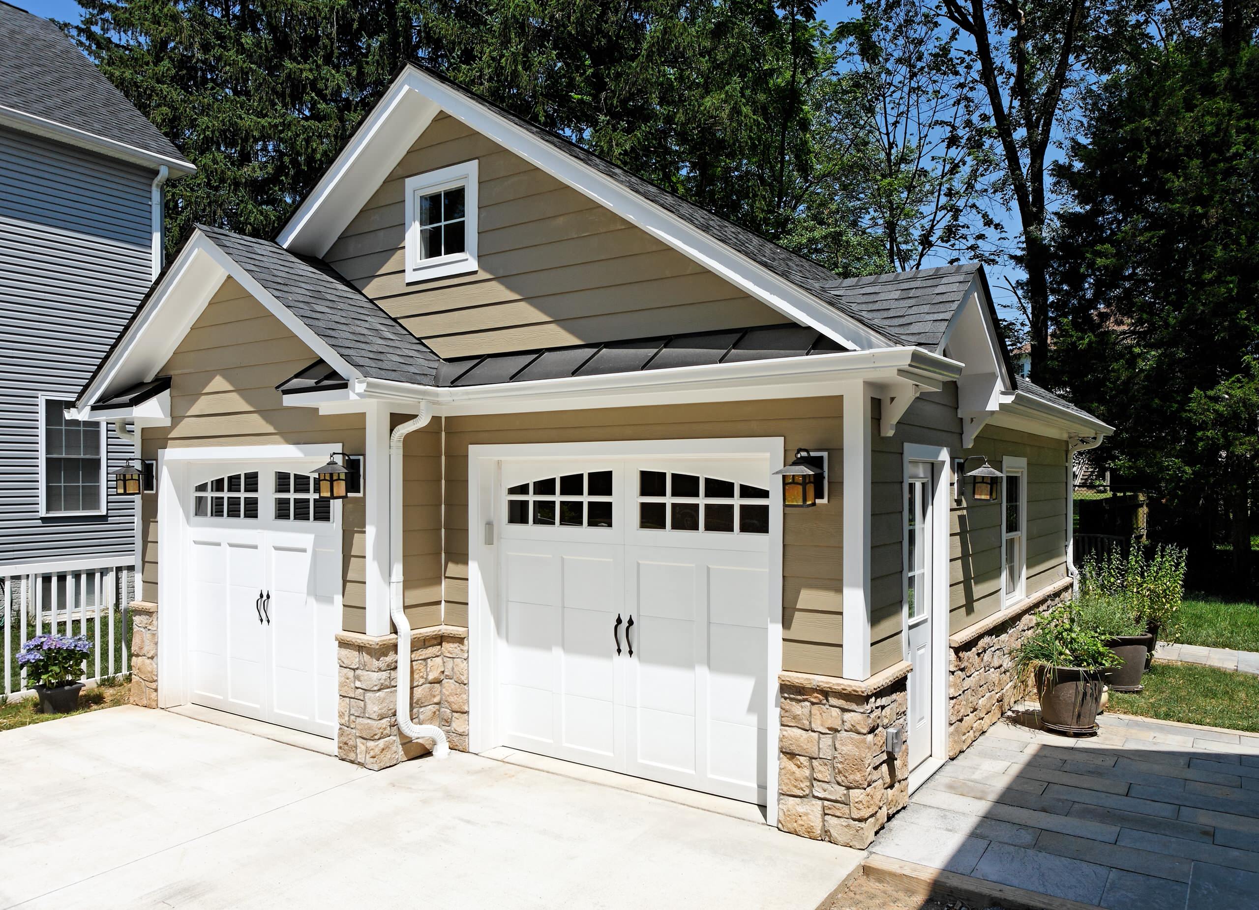 Garage Overhang - Photos \u0026 Ideas | Houzz, image size:2560x1852