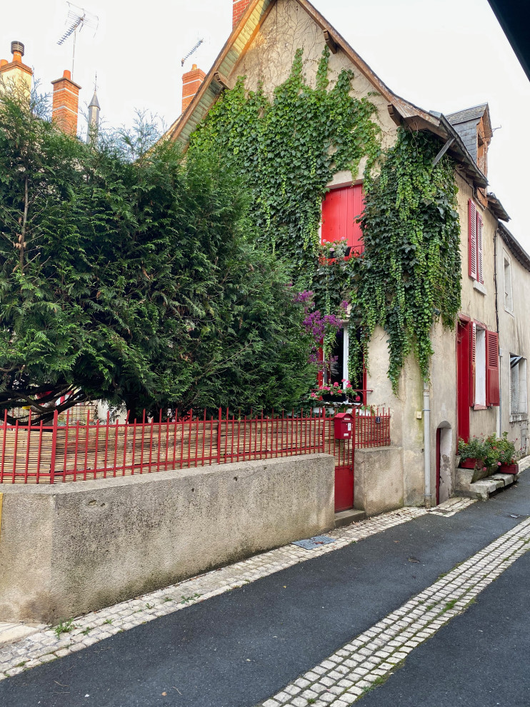 Château Rejuvenation | Saint-Gaultier, France | Simple Vintage & Restoration