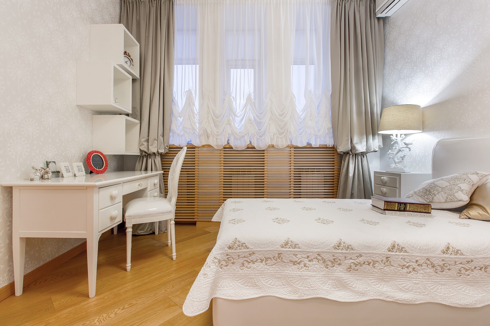 Дом с бассейном