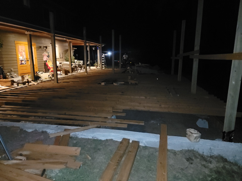30x40 Covered deck with outdoor kitchen