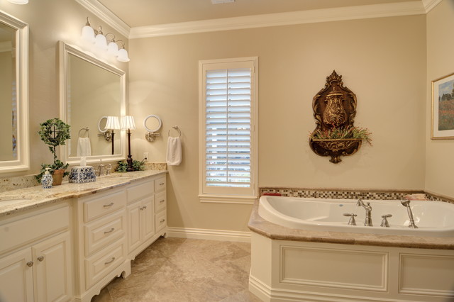 Master Bathroom klassisk-badrum