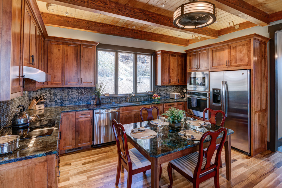 Kitchen - rustic kitchen idea
