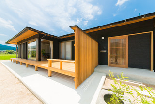 和風のおしゃれなウッドデッキの画像 75選 22年10月 Houzz ハウズ