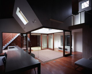 中庭 Japanese Deck Tokyo Suburbs By 中辻正明 都市建築研究室 Houzz