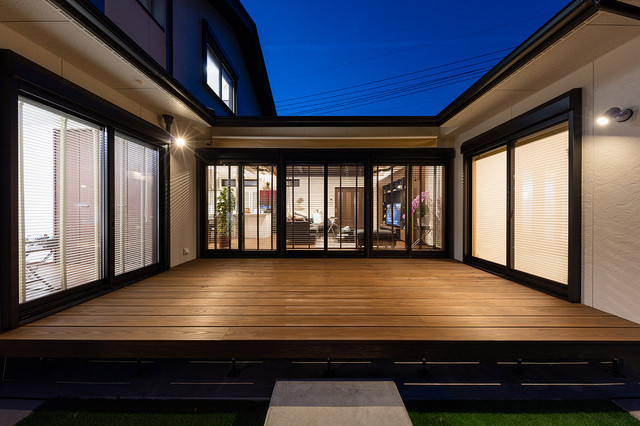 ハイブリット住宅 洋風と和風の融合 コンテンポラリー デッキ 他の地域 中飯賀業建築研究所 Houzz ハウズ