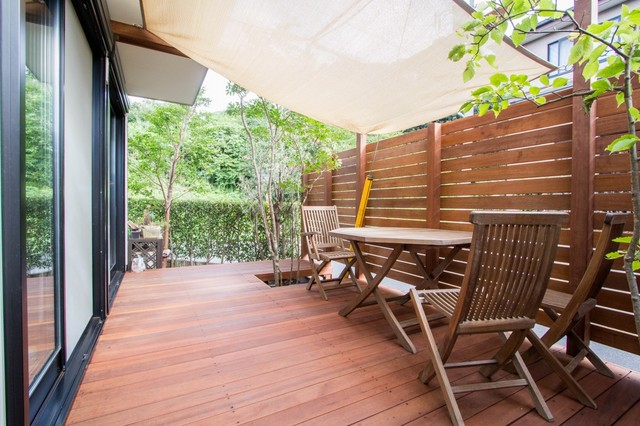 自宅のウッドデッキで朝からカフェ気分 北欧 デッキ 他の地域 株式会社ボックスウッド Houzz ハウズ
